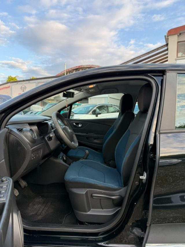 RENAULT Captur usata, con Servosterzo