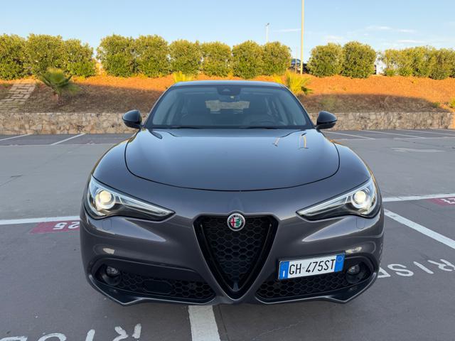 ALFA ROMEO Stelvio usata, con Hill holder