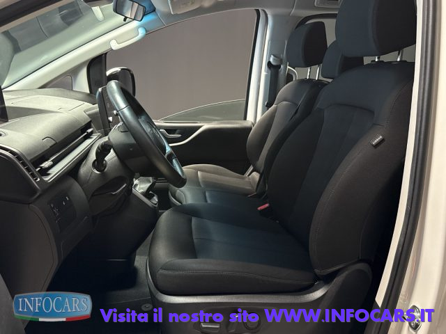 HYUNDAI Staria usata, con Alzacristalli elettrici