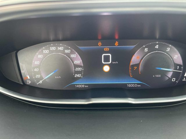 PEUGEOT 5008 usata, con Servosterzo