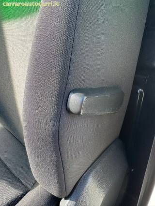 VOLKSWAGEN Crafter usata, con Riconoscimento dei segnali stradali