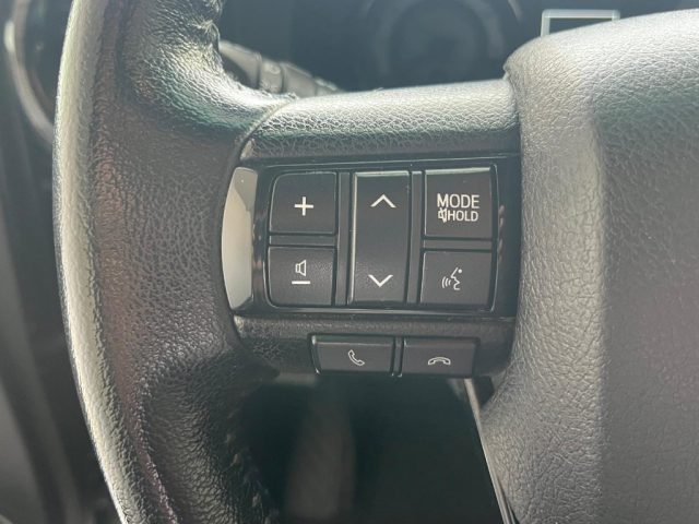 TOYOTA Hilux usata 22