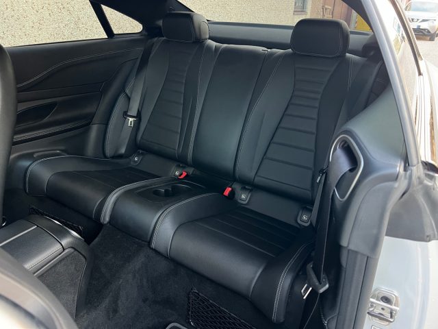 MERCEDES-BENZ E 220 usata, con Climatizzatore