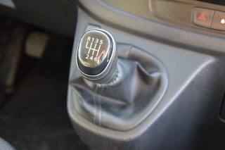 RENAULT Trafic usata 15