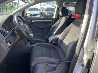 VOLKSWAGEN Touran usata, con Climatizzatore