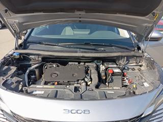 PEUGEOT 3008 usata, con Volante multifunzione