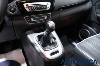RENAULT Scenic usata 29