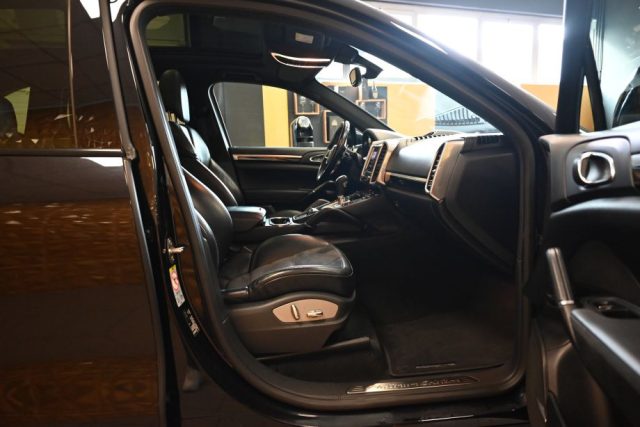 PORSCHE Cayenne usata 9