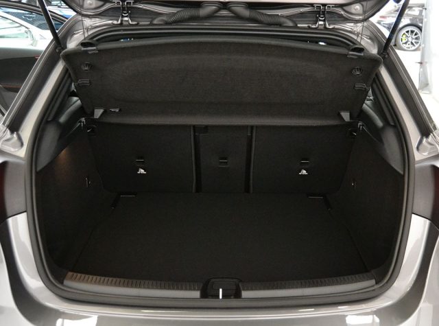 MERCEDES-BENZ A 35 AMG usata, con ESP