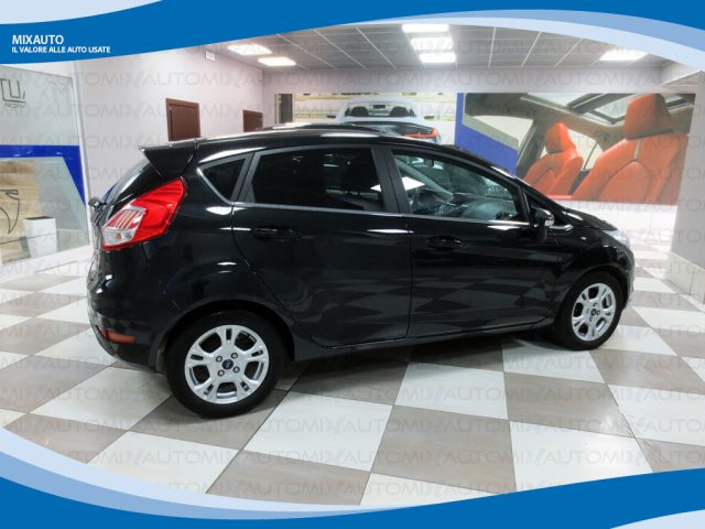 FORD Fiesta usata, con Airbag