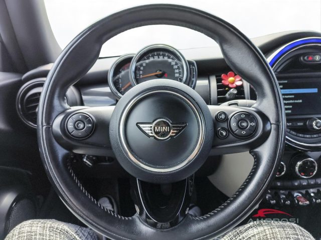 MINI Cabrio usata 11