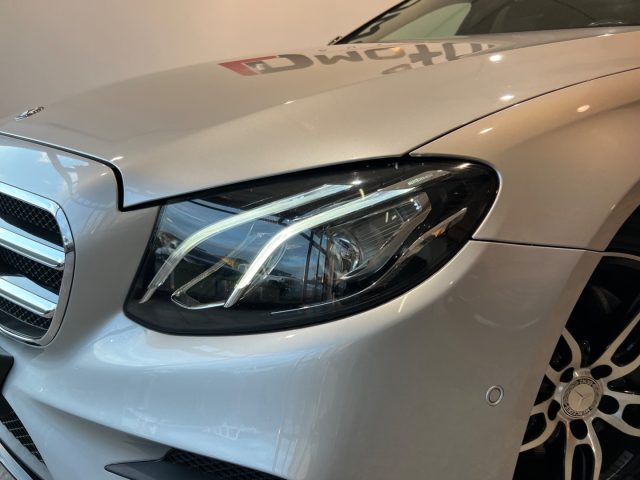 MERCEDES-BENZ E 220 usata, con Sedili riscaldati