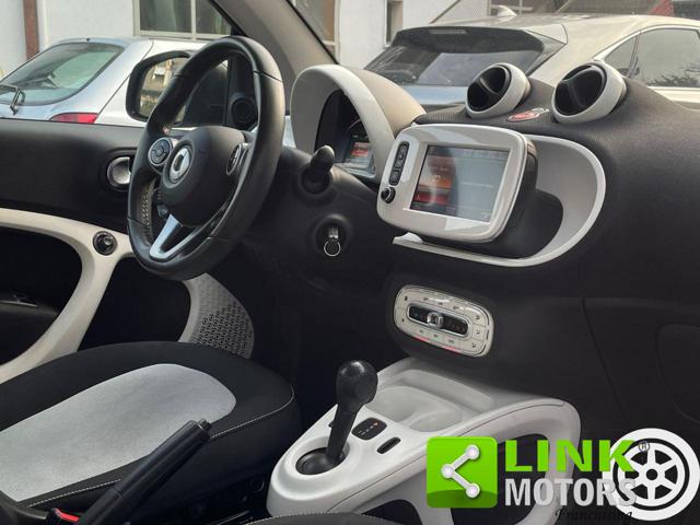 SMART ForTwo usata, con Bluetooth