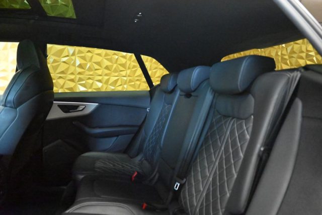 AUDI Q8 usata 30