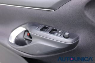 TOYOTA Yaris usata, con Sensore di luce