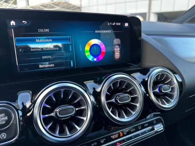 MERCEDES-BENZ GLA 180 usata, con Trazione integrale
