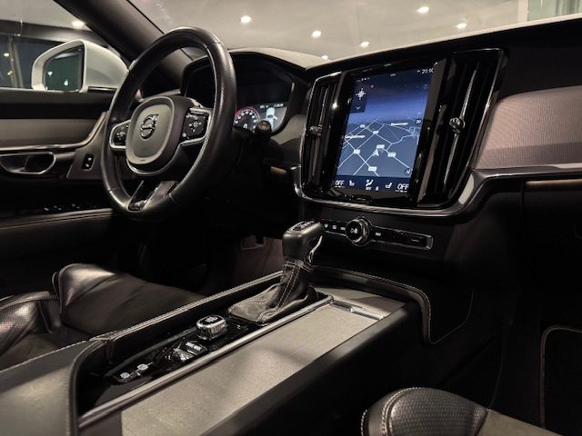 VOLVO V90 usata, con Controllo trazione