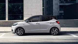 HYUNDAI i10 usata, con Airbag