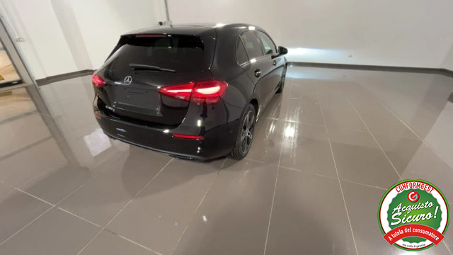 MERCEDES-BENZ A 180 usata, con Alzacristalli elettrici