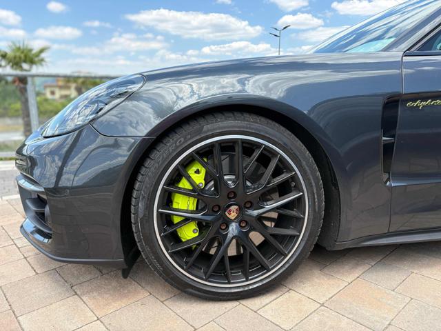 PORSCHE Panamera usata, con Autoradio