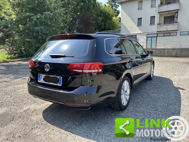 VOLKSWAGEN Passat Variant usata, con Autoradio
