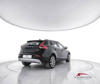 VOLVO V40 Cross Country usata 2