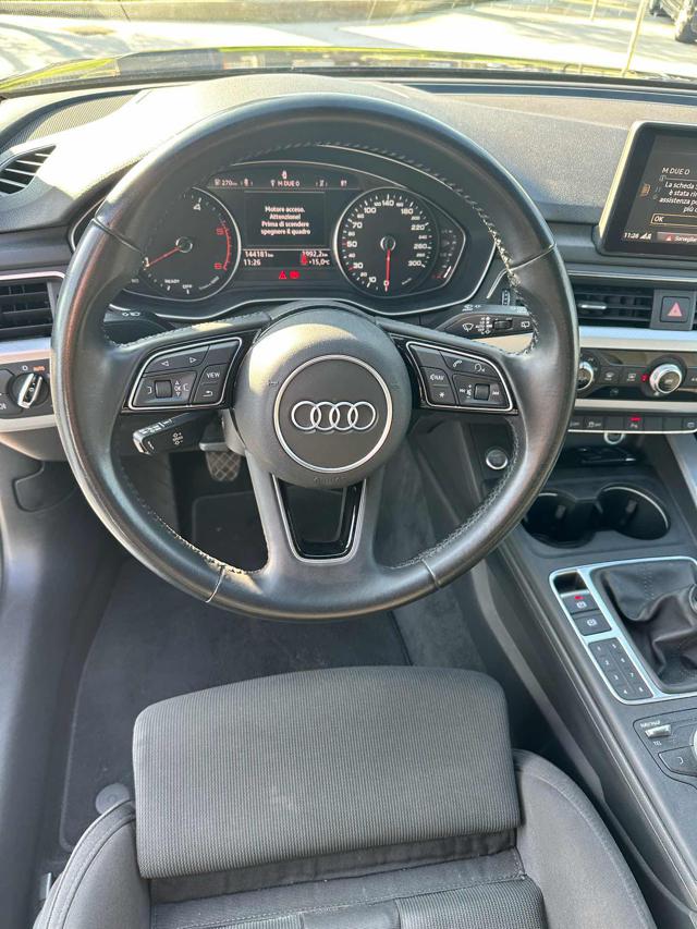AUDI A4 usata, con Park Distance Control
