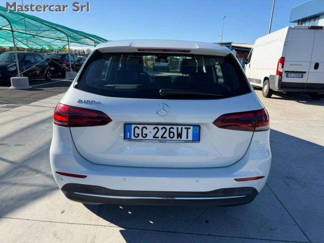 MERCEDES-BENZ B 180 usata, con Autoradio