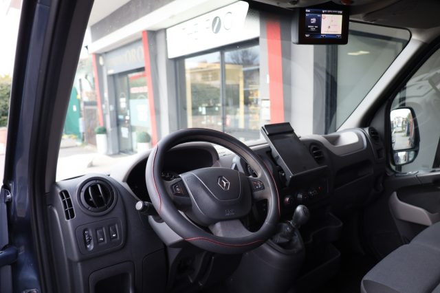 RENAULT Master usata, con Park Distance Control