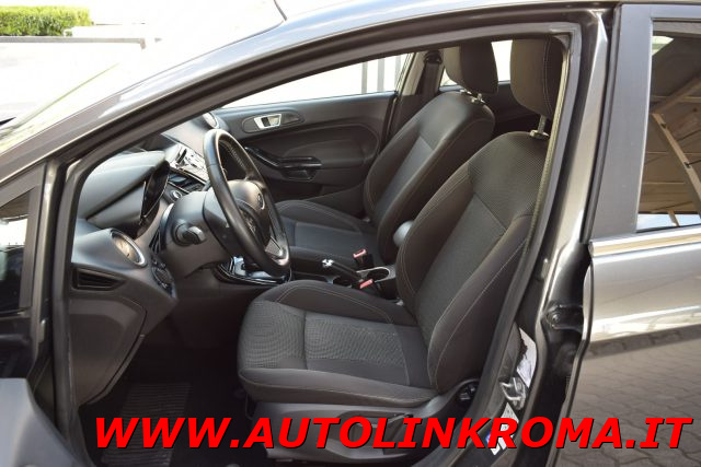 FORD Fiesta usata, con Park Distance Control