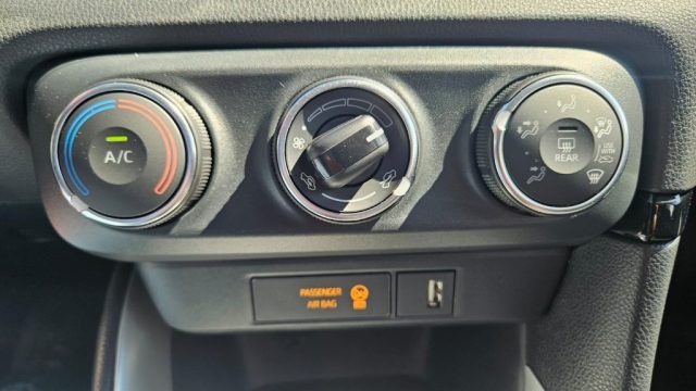 TOYOTA Yaris usata, con Bluetooth