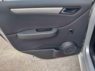 MERCEDES-BENZ B 180 usata 21