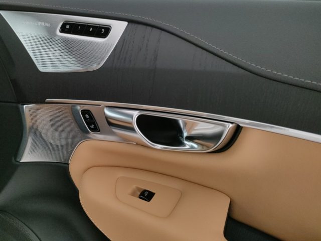 VOLVO XC90 usata, con Tettuccio apribile