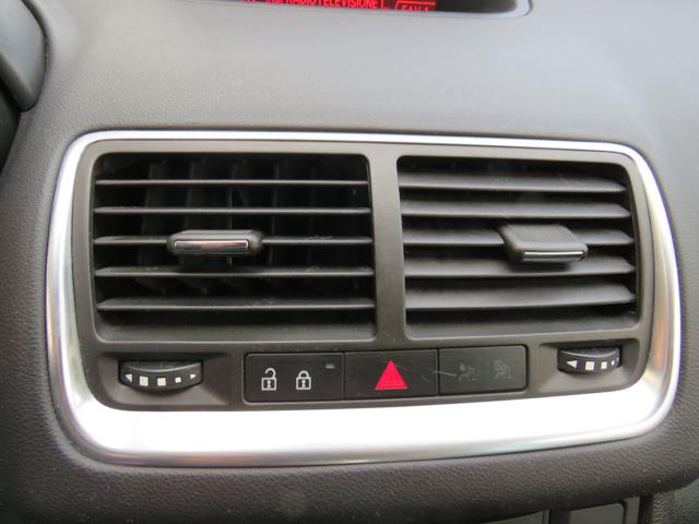 OPEL Meriva usata, con Sedile posteriore sdoppiato