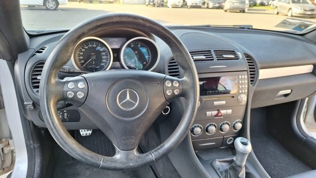 MERCEDES-BENZ SLK 200 usata, con Volante in pelle