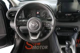 TOYOTA Yaris usata 29