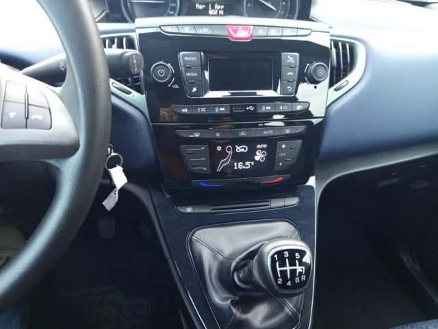 LANCIA Ypsilon usata 17
