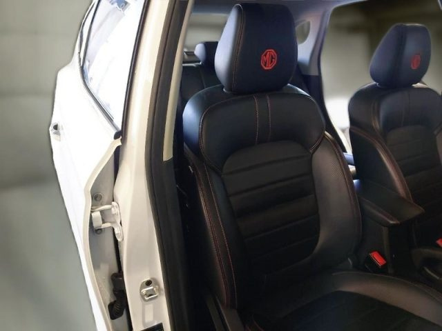 MG ZS usata, con Fendinebbia