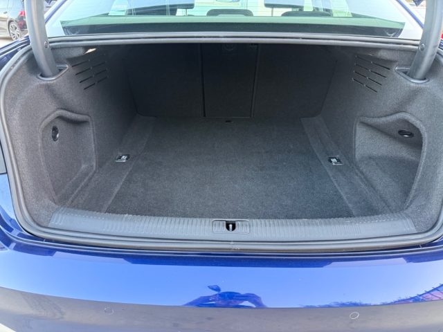 AUDI A4 usata, con Airbag testa