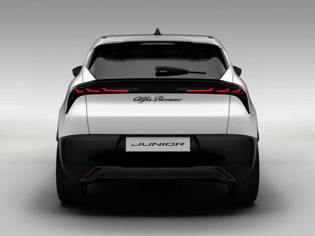 ALFA ROMEO Junior usata, con Autoradio