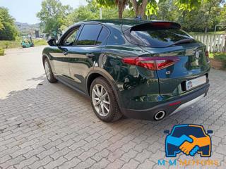 ALFA ROMEO Stelvio usata, con Autoradio