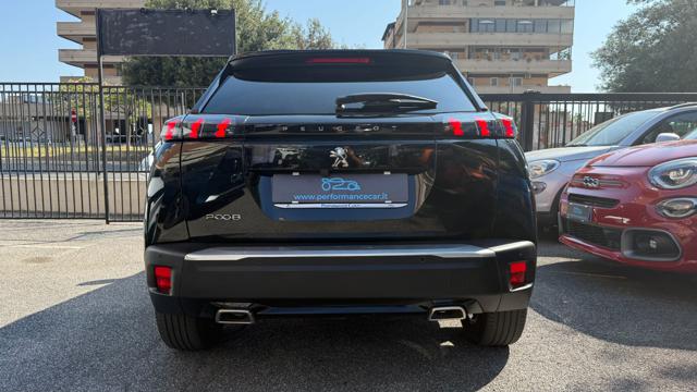 PEUGEOT 2008 usata, con Vetri oscurati