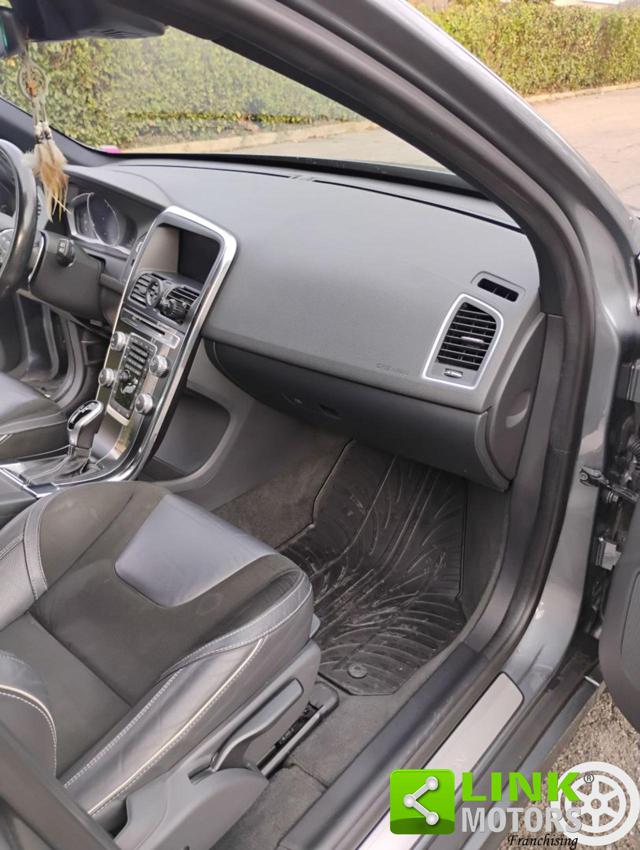 VOLVO XC60 usata, con Park Distance Control