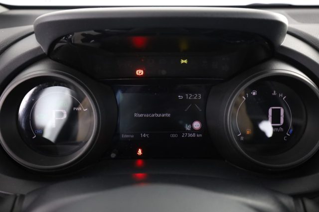 TOYOTA Yaris usata 6