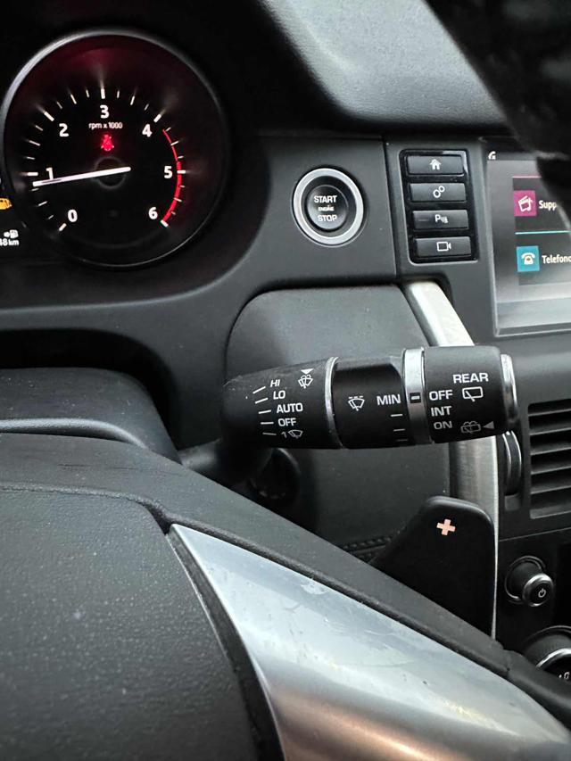 LAND ROVER Discovery Sport usata, con Volante in pelle