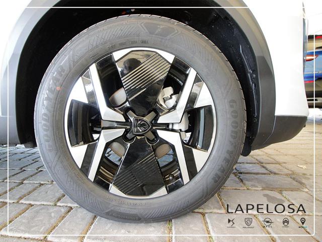 PEUGEOT 2008 usata, con Sedile posteriore sdoppiato