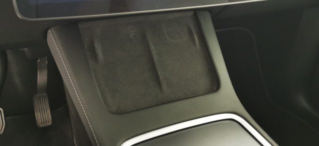 TESLA Model Y usata, con Fari di profondità antiabbagliamento