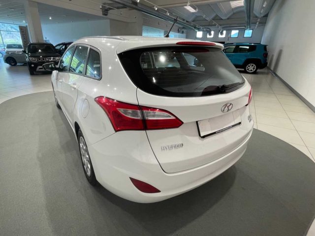 HYUNDAI i30 usata, con Airbag laterali