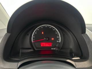 VOLKSWAGEN up! usata, con Climatizzatore