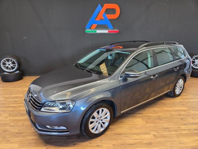 VOLKSWAGEN Passat usata, con Airbag